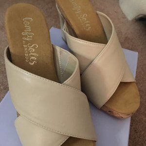 WOMEN'S BAMBOO   SLIP ON SHOES NUDE COLOR SIZE 6 1/2  BRAND NEW   NO TAGS
